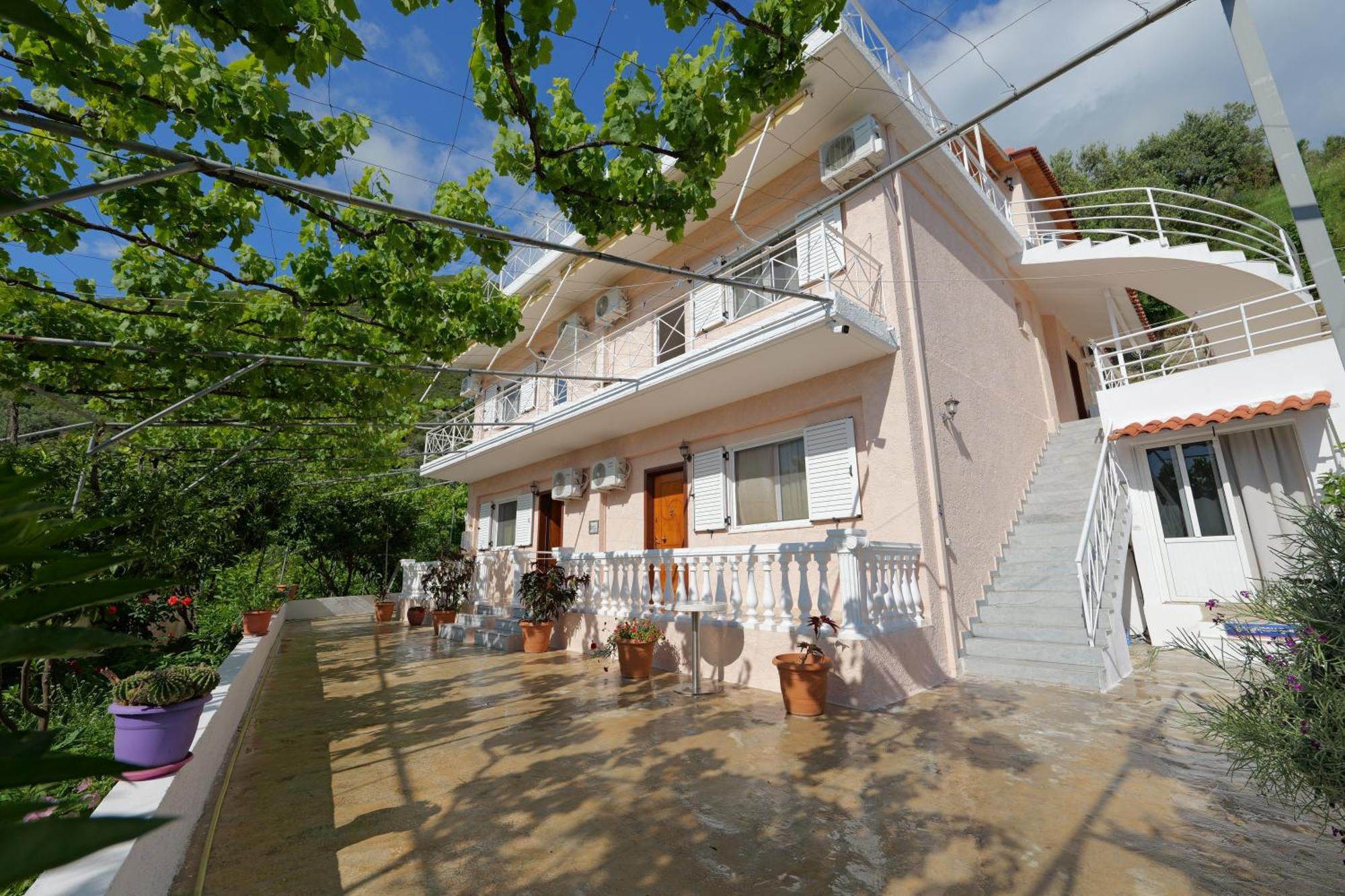 Arthur'S 4Apartments Borsh Exterior photo